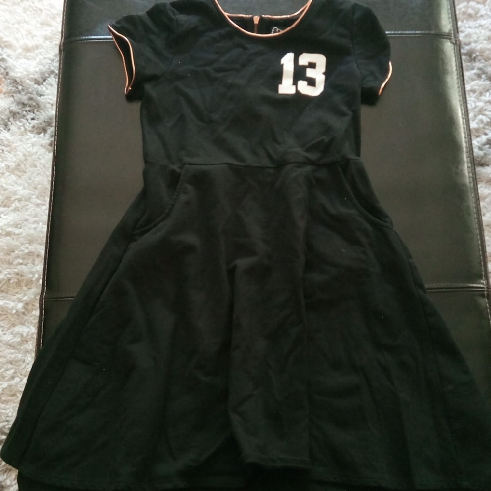 Girls Black Dress with Pockets!!